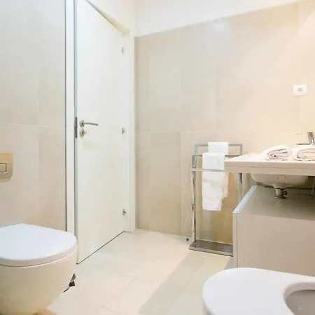 Dolce - Center & Shopping Center Funchal (Madeira)