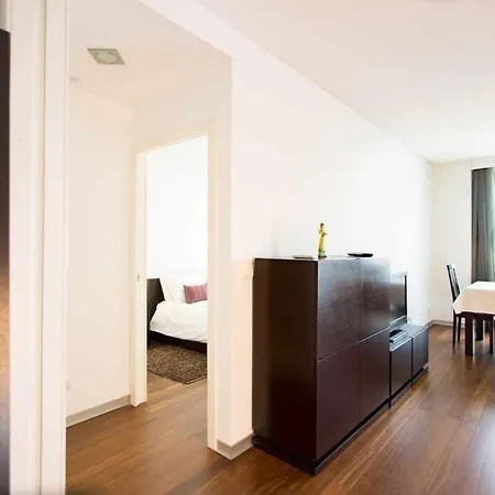 Dolce - Center & Shopping Center * Funchal (Madeira)