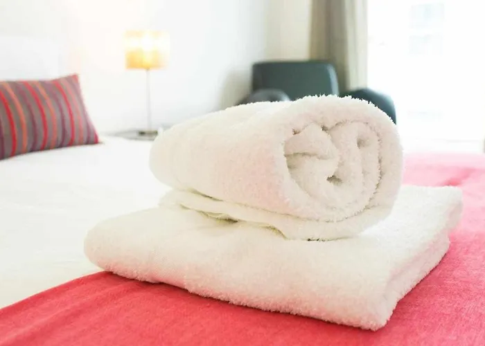 Dolce - Center & Shopping Center 푼샬