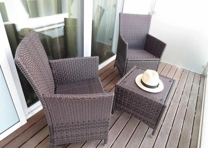 Dolce - Center & Shopping Center 公寓