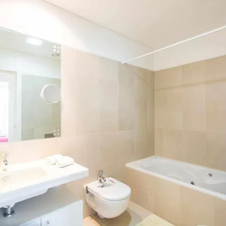 Dolce - Center & Shopping Center *